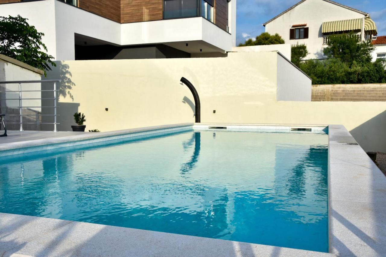 Sportiva With Private Heated Pool Willa